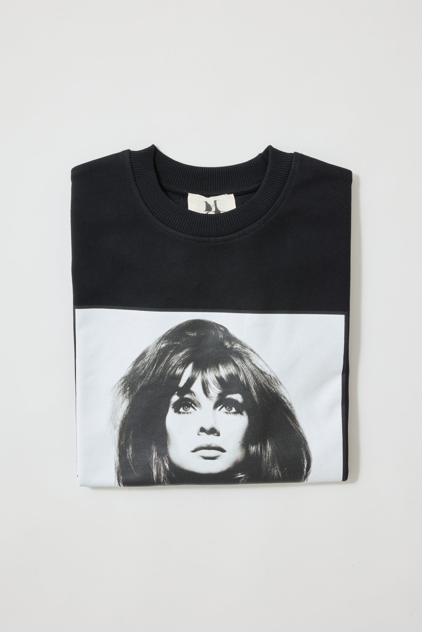 Sudadera negra Jean Shrimpton