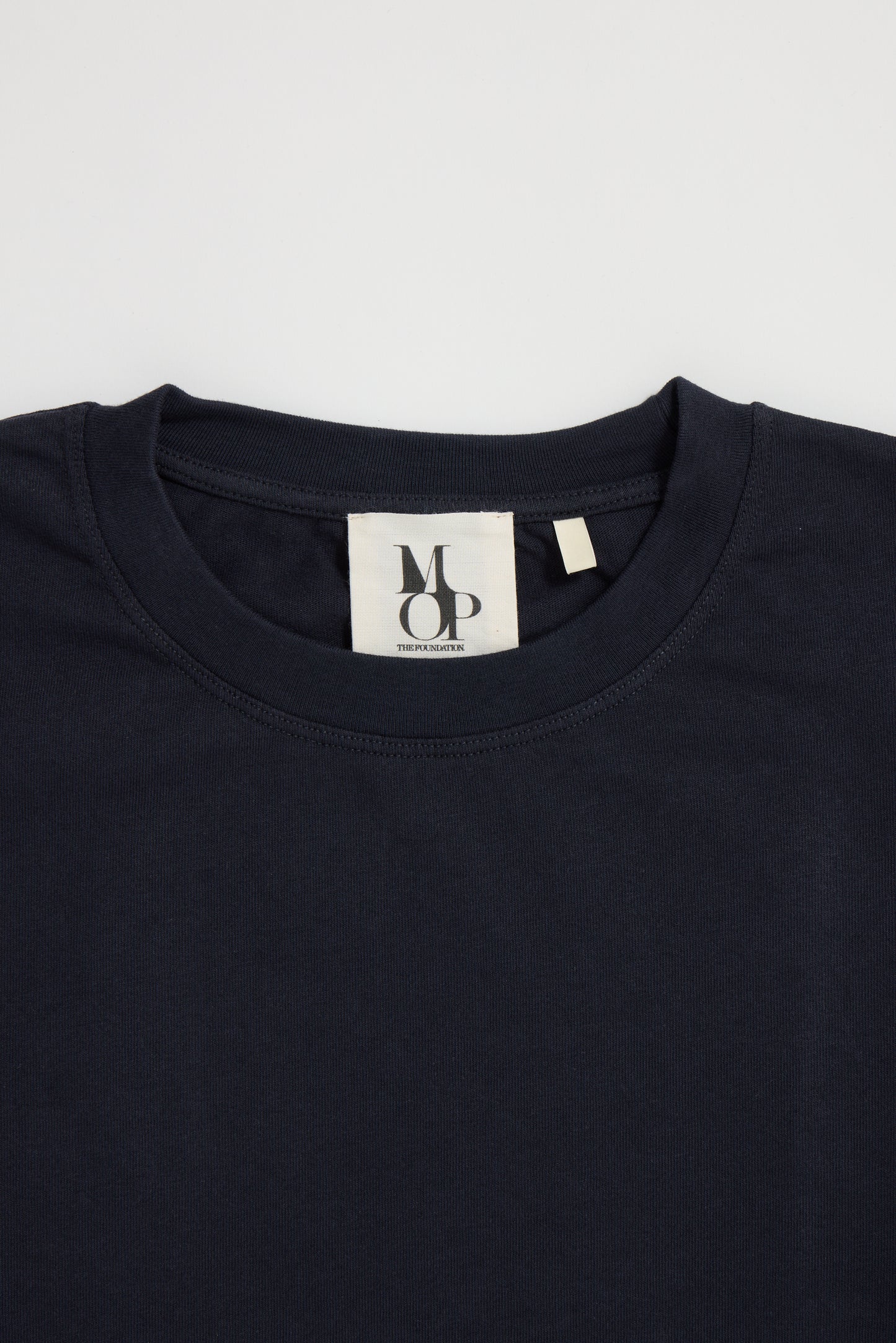 Camiseta Natalia Vodianova París 2003 © Annie Leibovitz