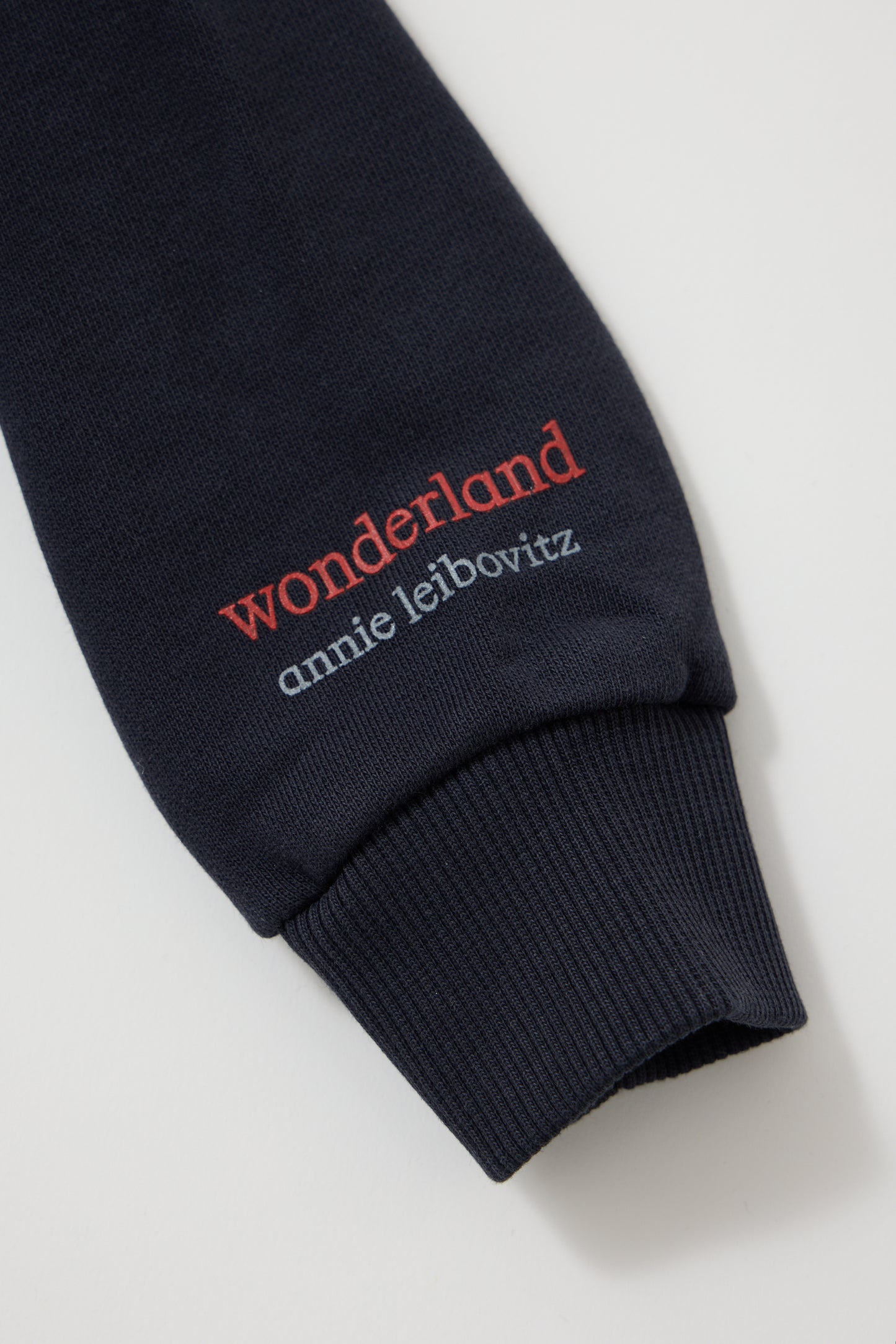 Sudadera kids Natalia Vodianova París 2003 © Annie Leibovitz