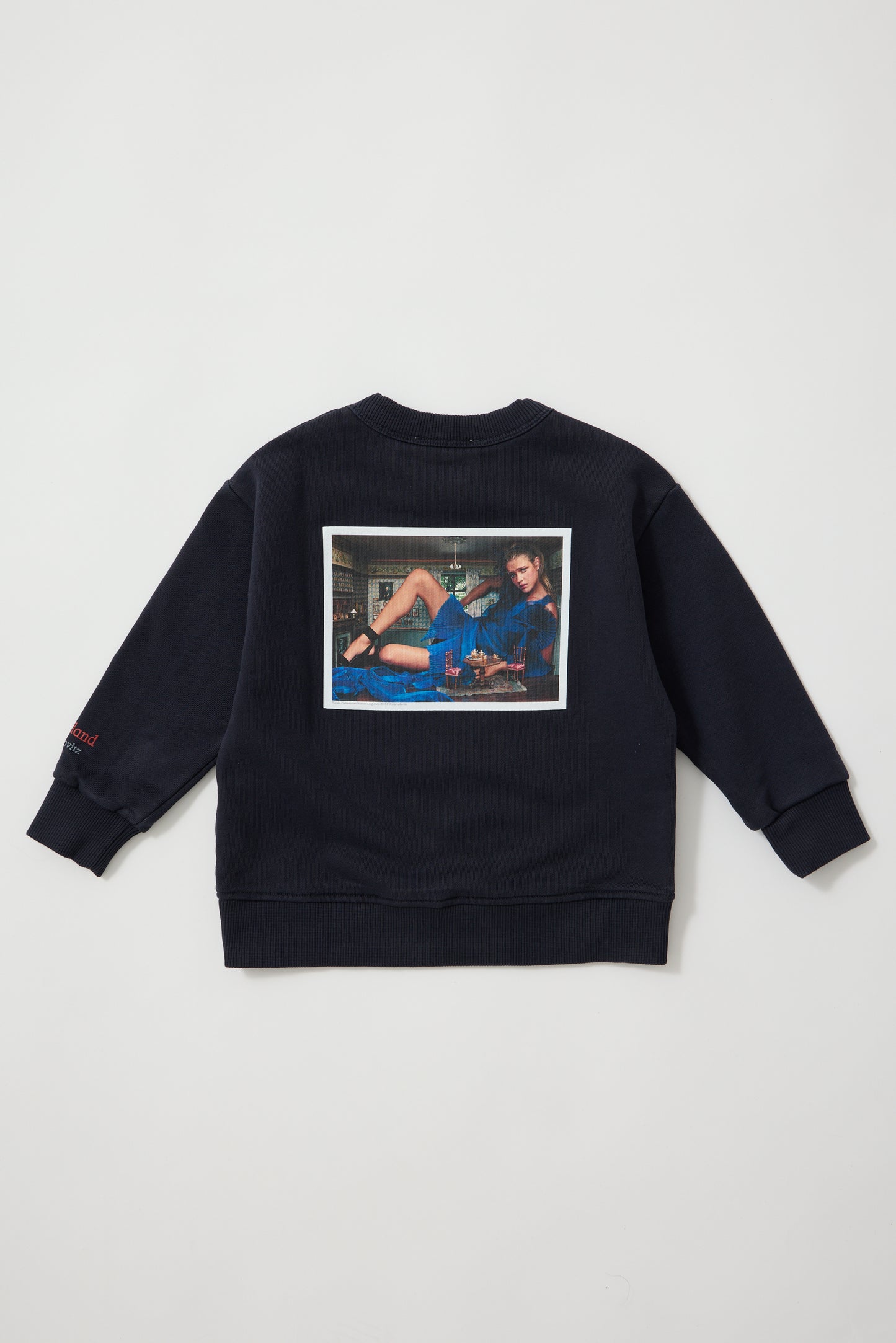 Sudadera kids Natalia Vodianova París 2003 © Annie Leibovitz