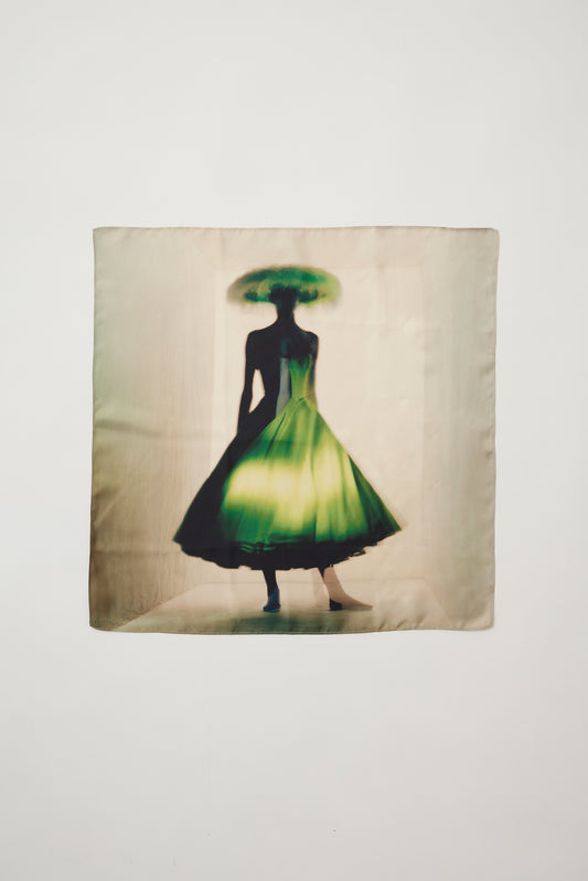 Pañuelo vestido verde © Paolo Roversi