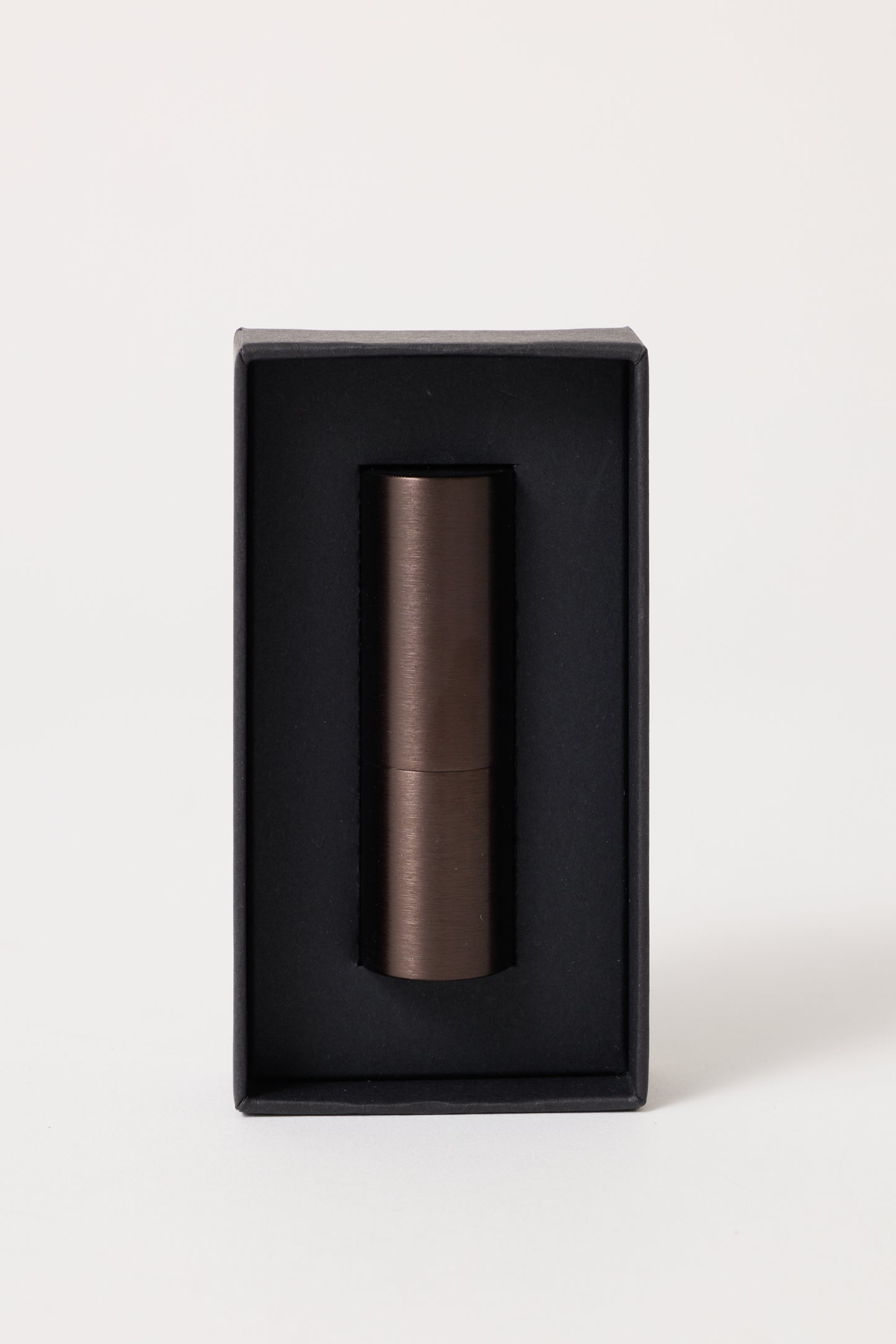 Lipstick burgundy The MOP Foundation