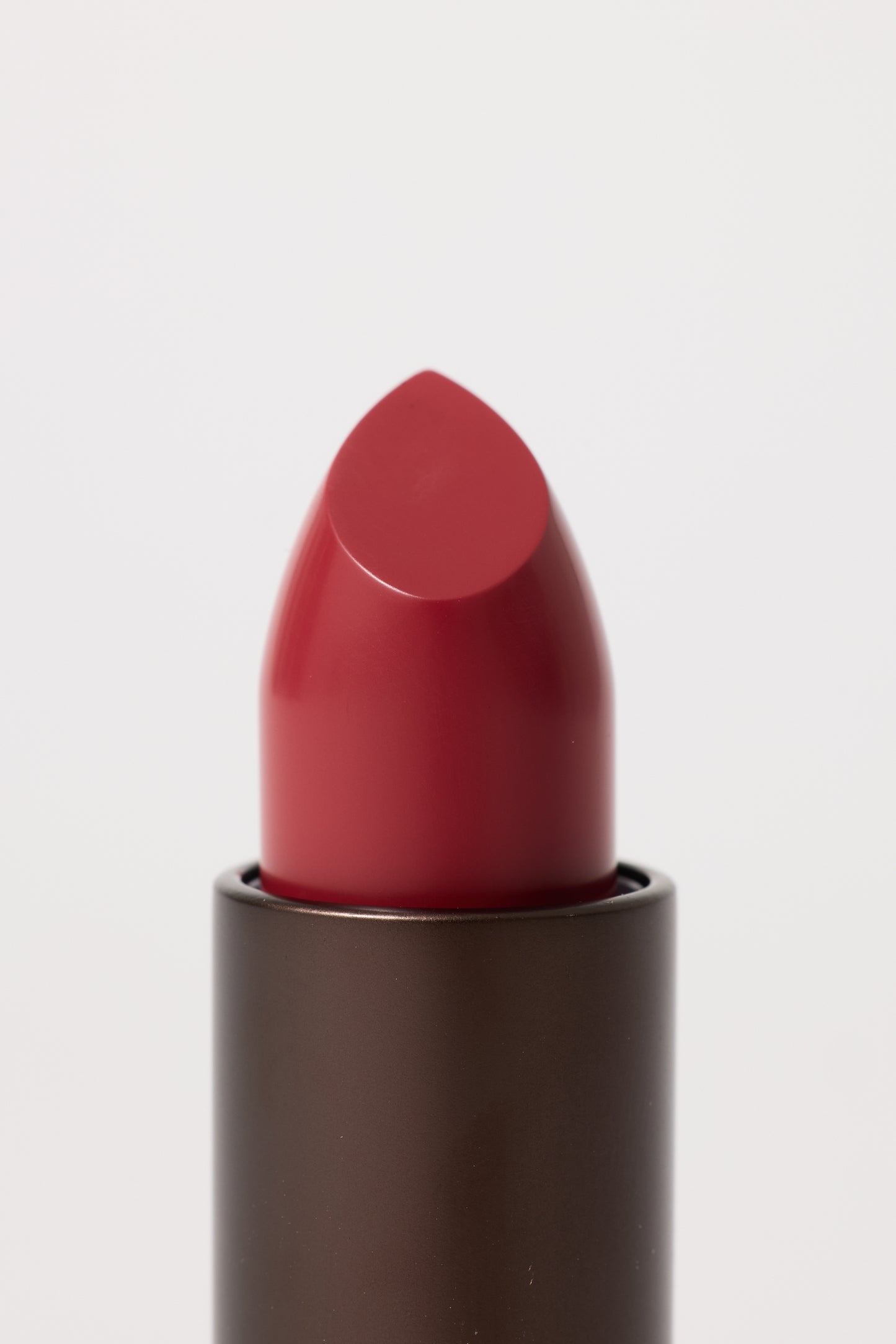 Lipstick burgundy The MOP Foundation