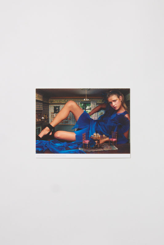 Postal pequeña Natalia Vodianova París 2003 © Annie Leibovitz