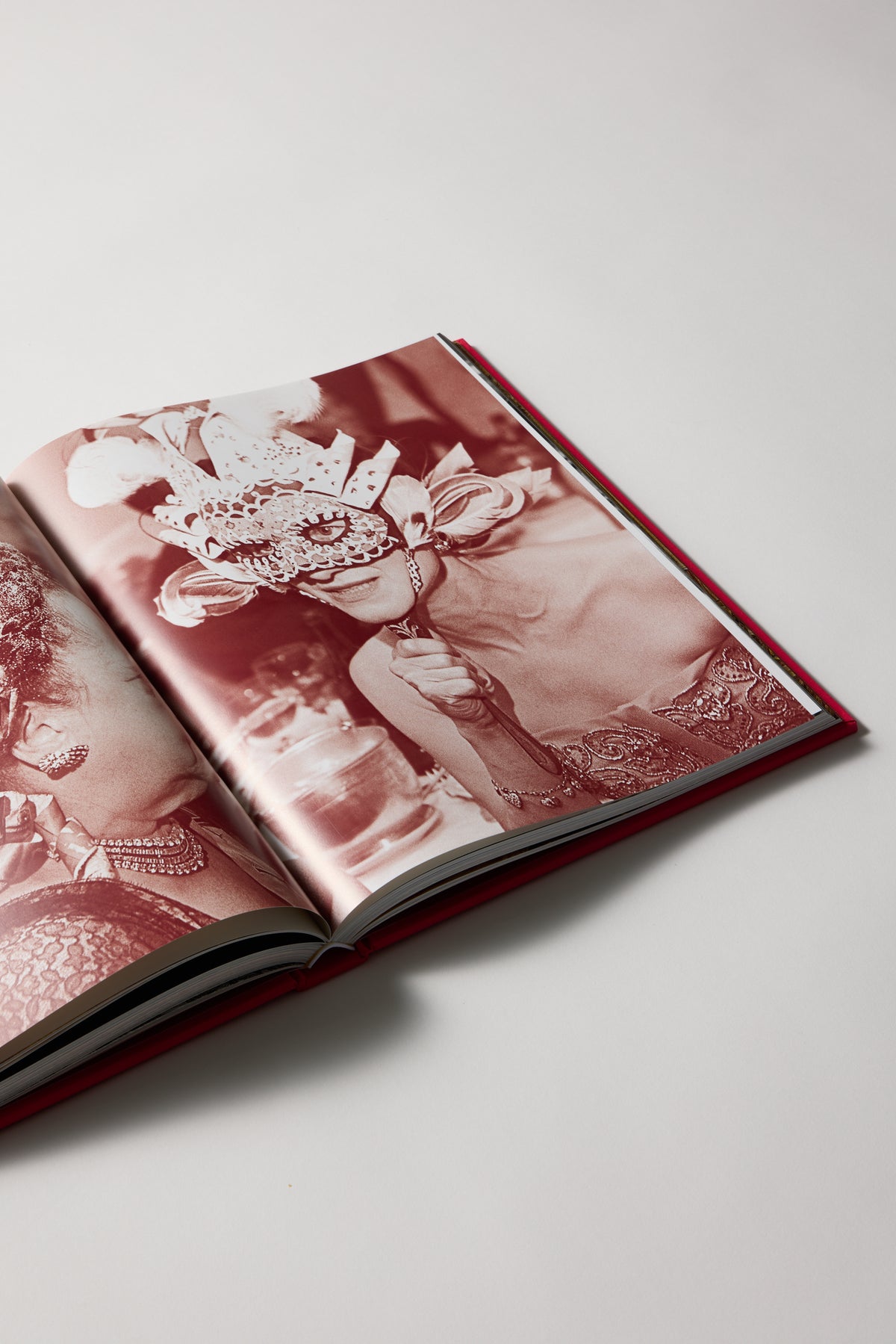 Bals: Legendary Costume Balls Of The Twentieth Century