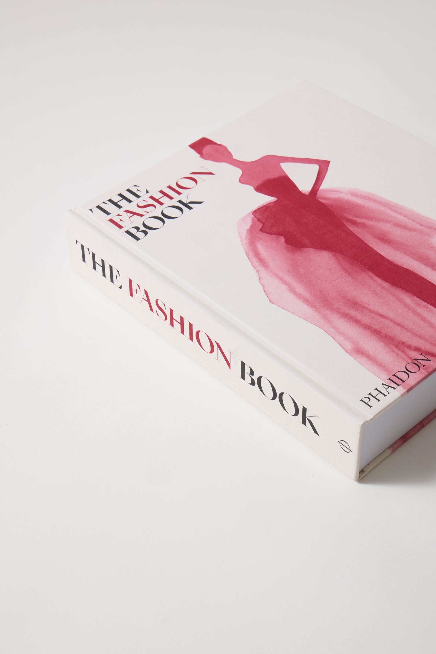 The fashion book 2025