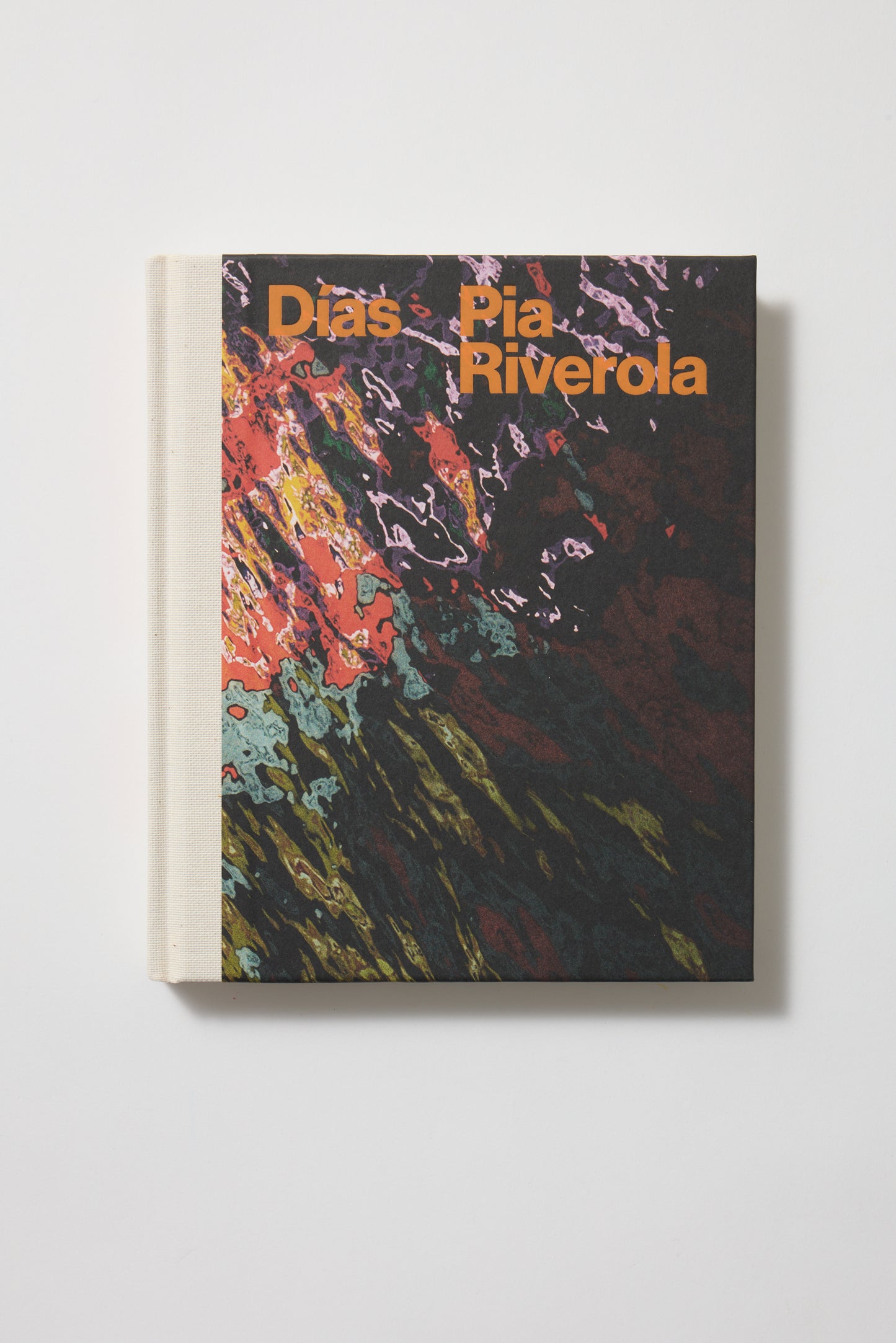 Días, Pía Riverola