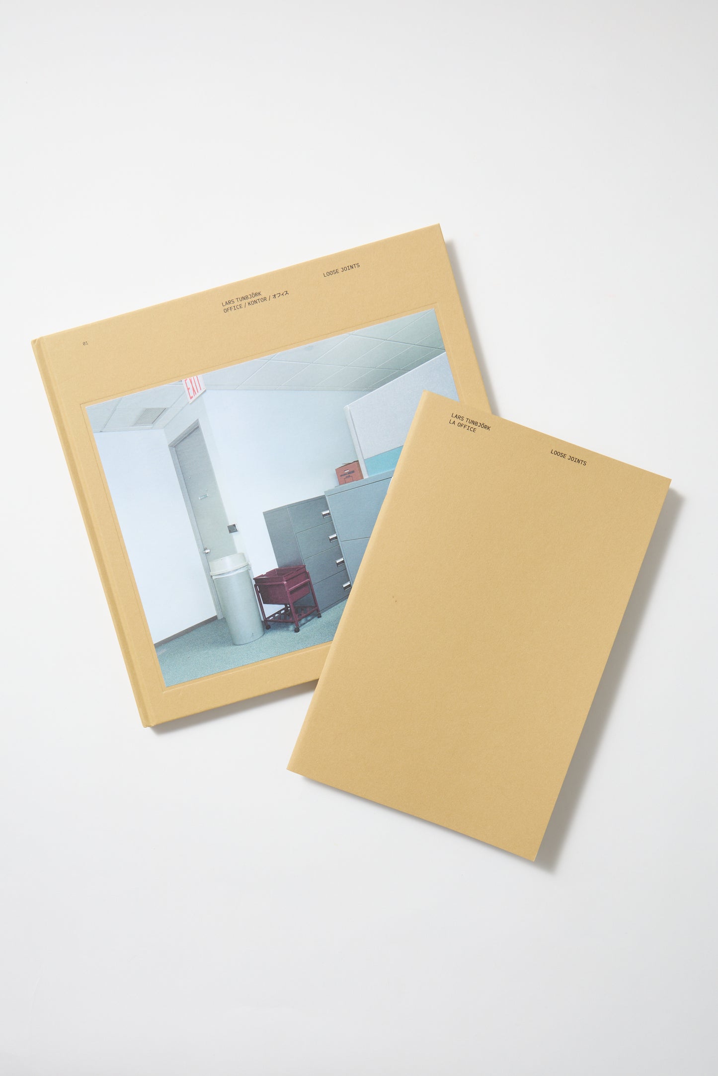 Office / LA Office de Lars Tunbjörk.