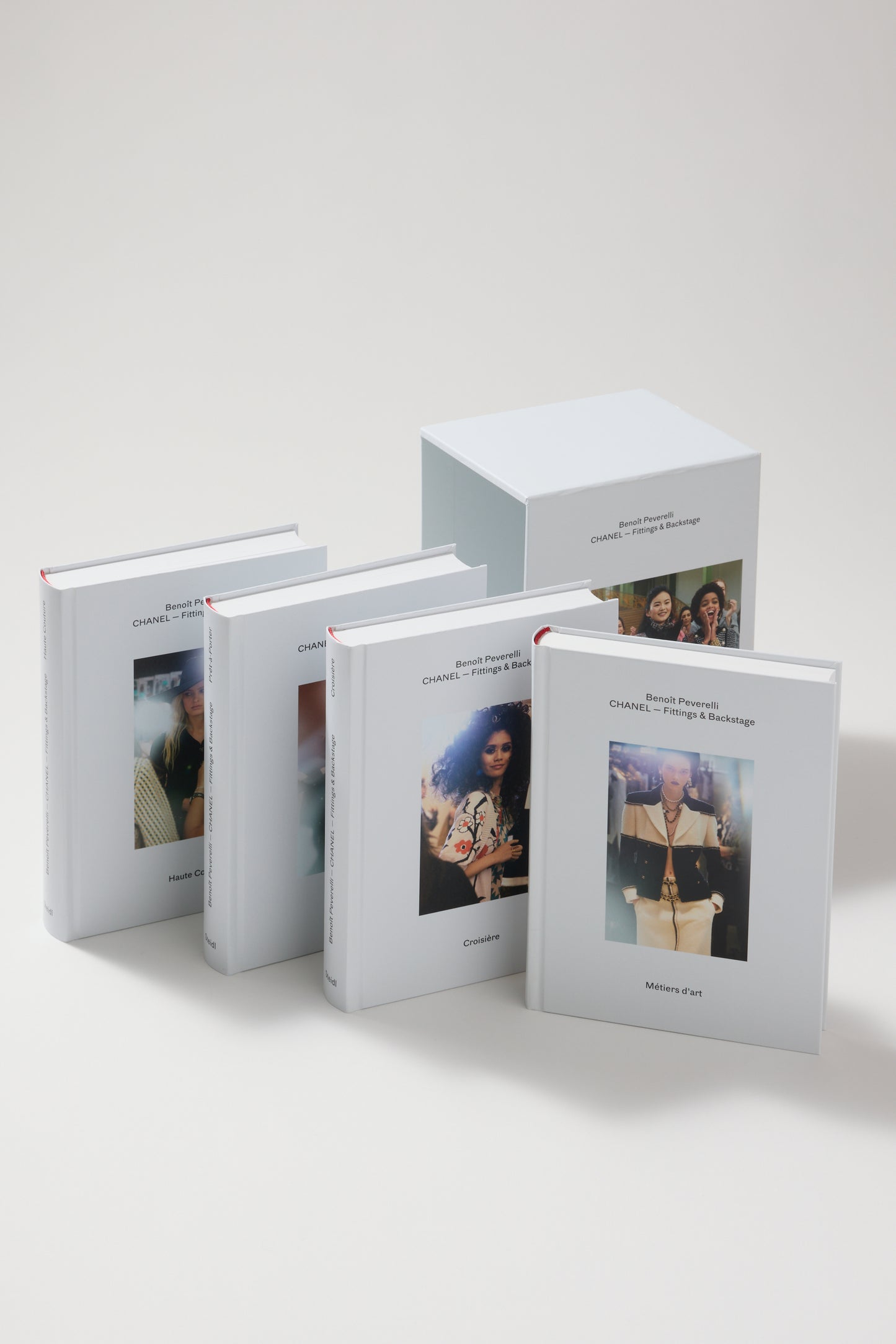 CHANEL - Fittings and Backstage