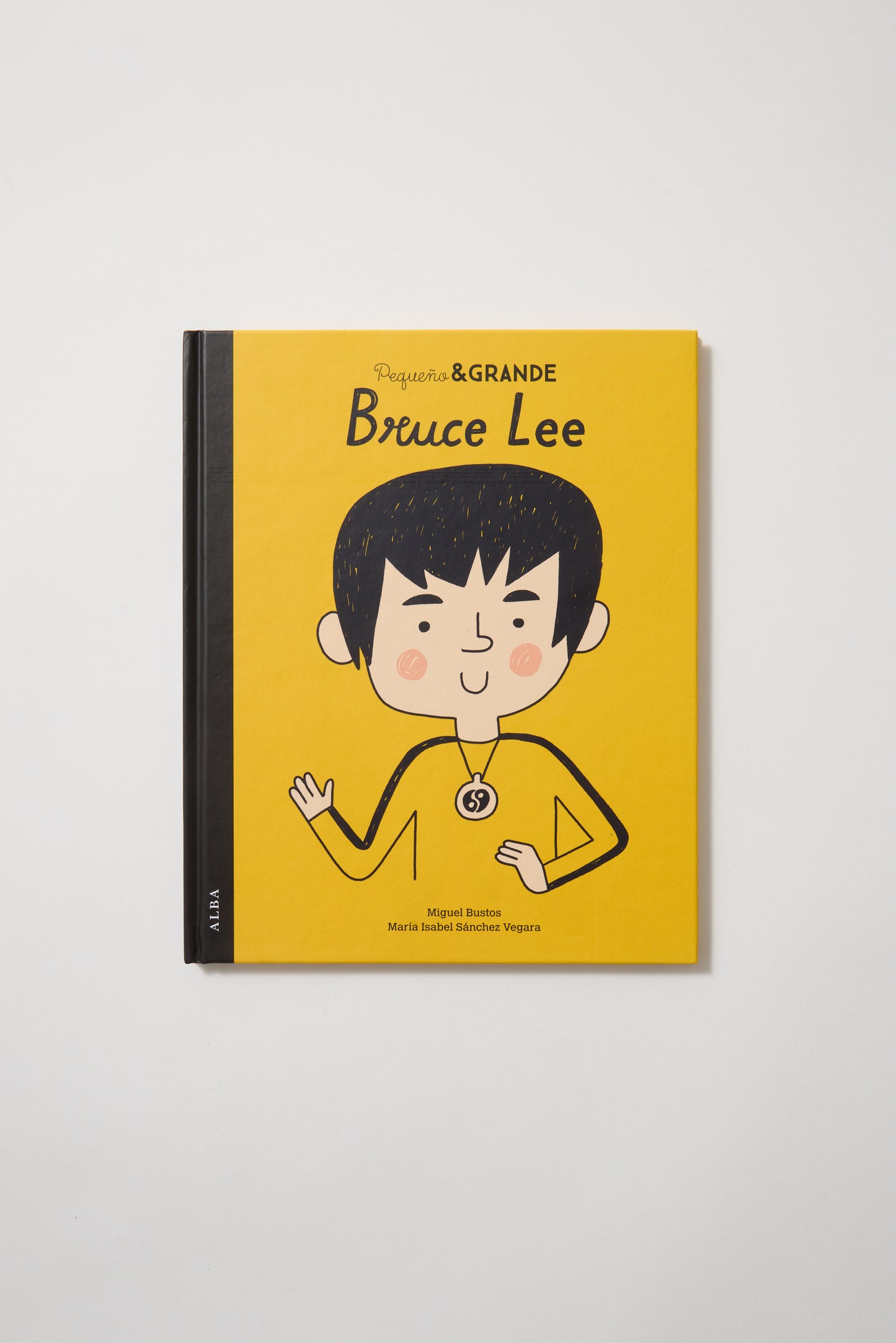 Pequeño y grande Bruce Lee